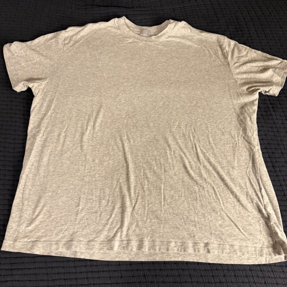 bundle of 8 SKIMS Boyfriend tees size 2XL